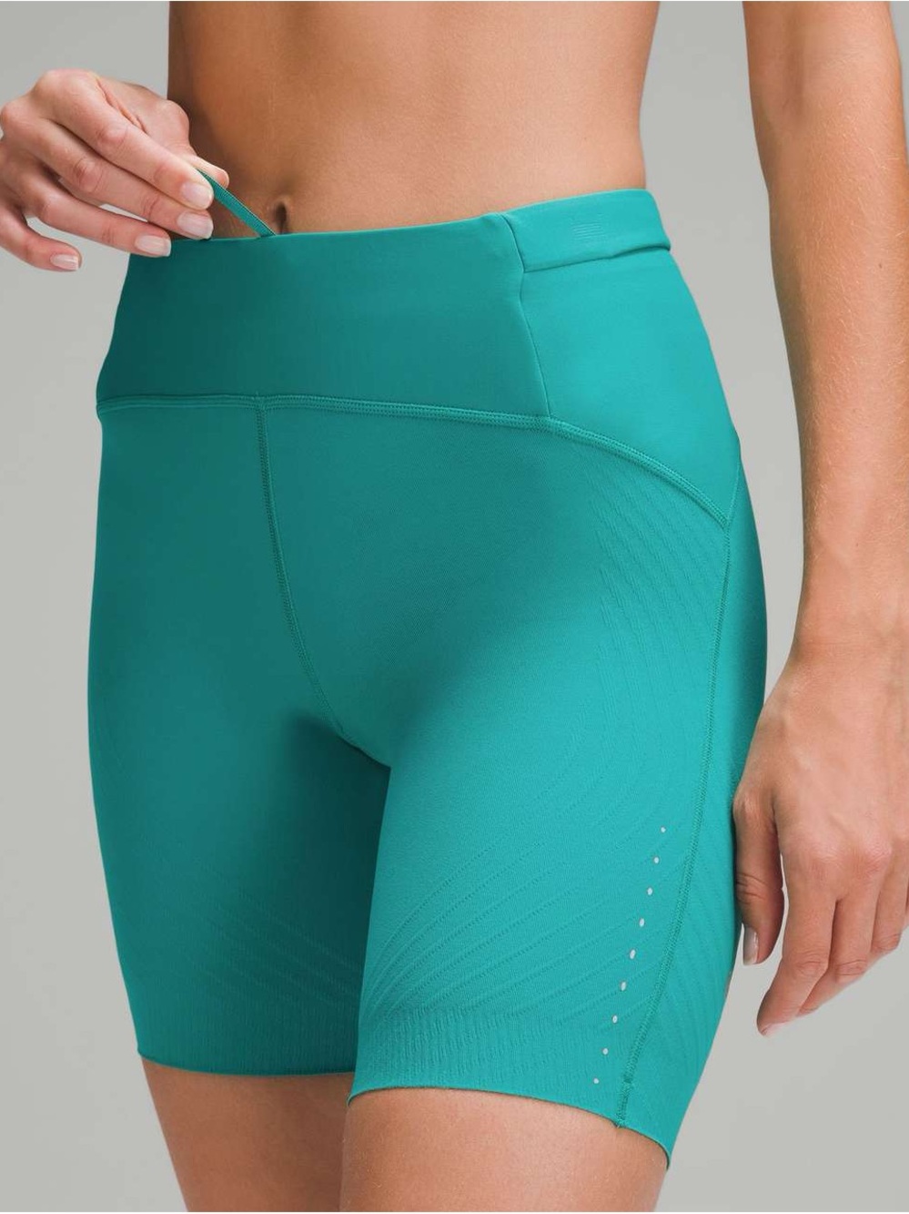 Lululemon SenseKnit Running High-Rise Short 8" - Thermal Green